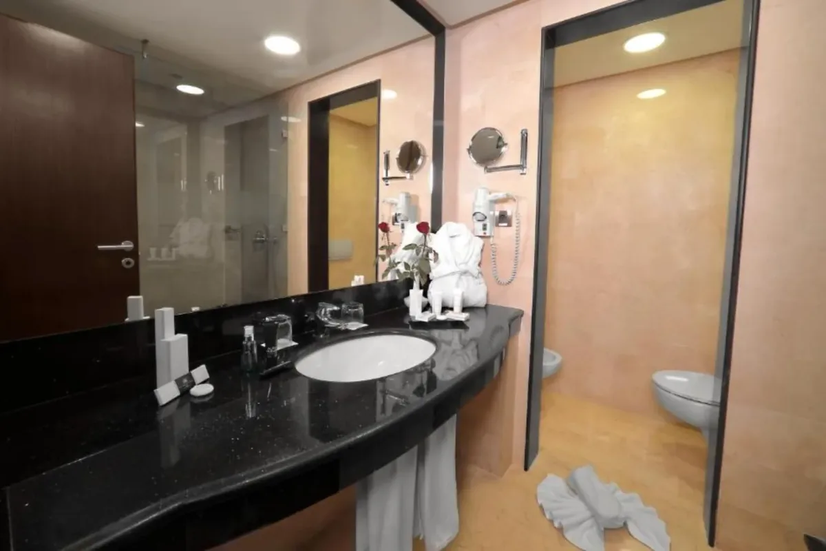 Salle de bain de la Suite Ambassadeur